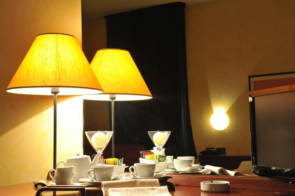 Hotel Parco Castelvetro Piacentino Ngoại thất bức ảnh